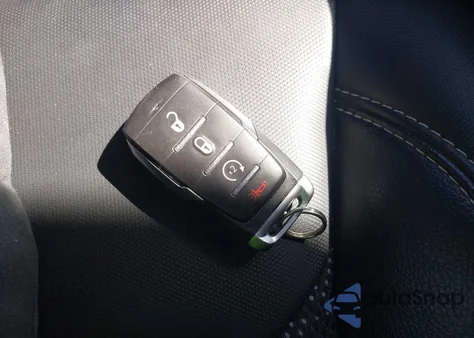 2021 Ram 1500 Big Horn 4X4 5'7 Box из США, поврежденный, VIN 1C6SRFFT6MN577232